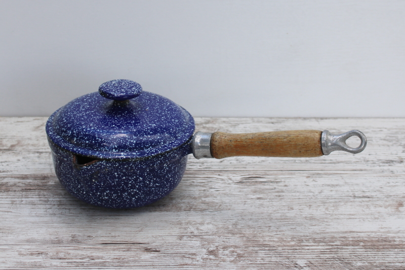 photo of old John Wright LL Bean blue speckled enamel cast iron saucepan w/ lid, camp cooking pot #1