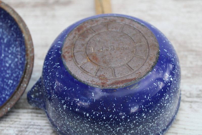 photo of old John Wright LL Bean blue speckled enamel cast iron saucepan w/ lid, camp cooking pot #3