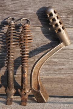 catalog photo of old Stover & Monarch wood stove tools, lifter handles for burner hot plates, coal grate handle