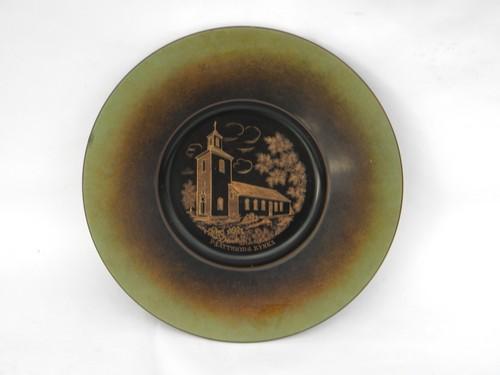 photo of old Ystad-Brons engraved brass Swedish wedding plate Pjatteryds Kyrka #1