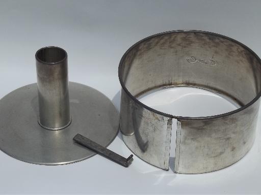 photo of old antique Cream City embossed tin angel food tube / bundt cake pan #4