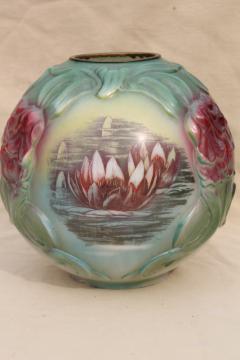 catalog photo of old antique GWTW lamp shade, puffy glass globe lampshade w/ water lilies & roses