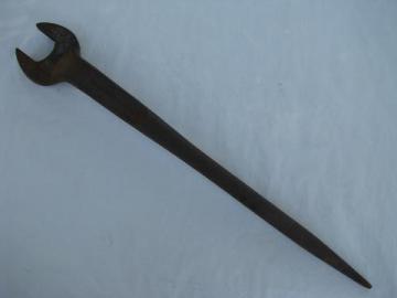 catalog photo of old antique Williams 1-7/16'' spud wrench, 1909 SuperRench