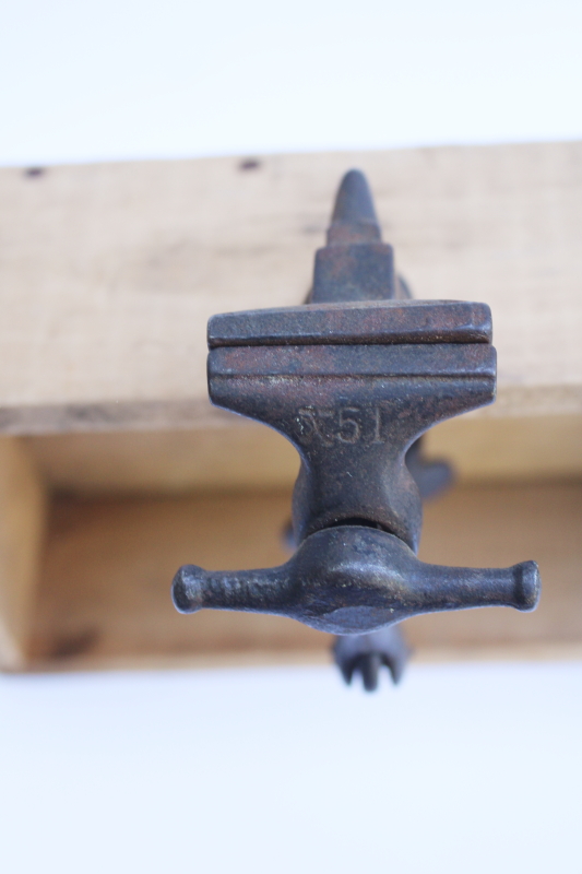 photo of old antique cast iron vise, bench clamp tiny vise w/ anvil for jewelers metalworking or miniatures #4