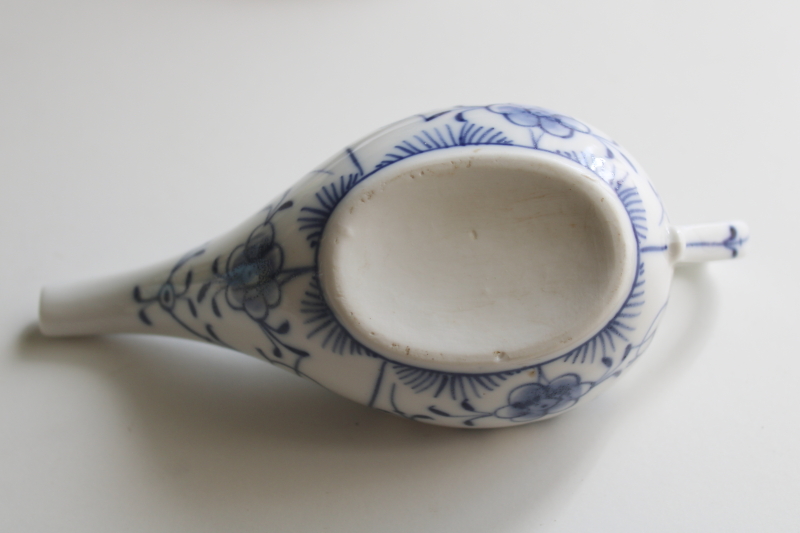 photo of old antique china baby or invalid feeder, blue & white onion Meissen pattern porcelain  #5