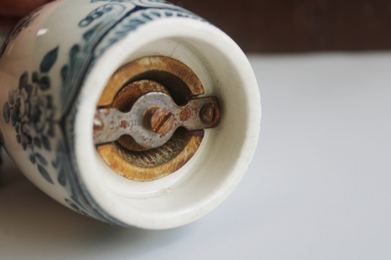 photo of old antique china pepper mill hand crank spice grinder, blue green transferware floral  #4