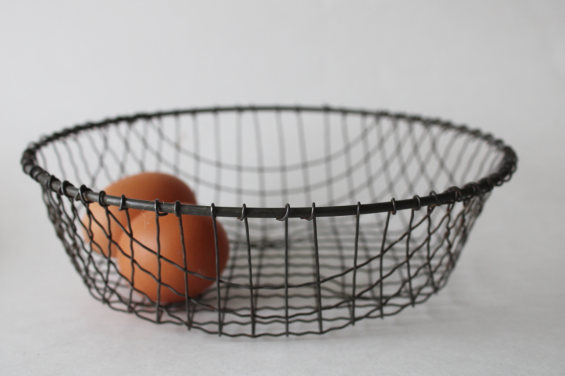 photo of old antique crinkle crimped wire basket, round bowl shape rustic french country style  #2