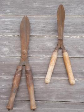 catalog photo of old antique garden shears, vintage  hand hedge clippers loppers