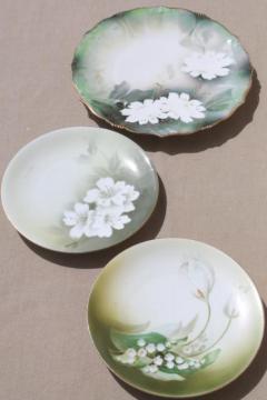 catalog photo of old antique green & white china plates, hand-painted flowers & lilies of the valley