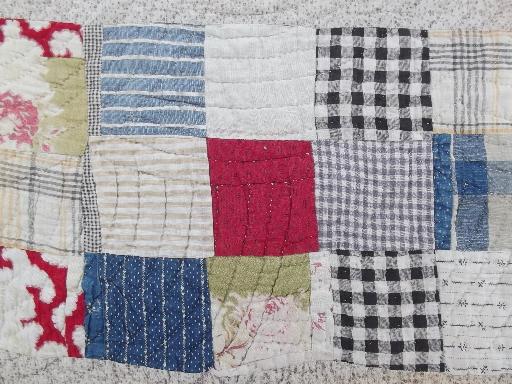 photo of old antique patchwork quilts, shabby cutter quilt lot for crafts / fabric #9