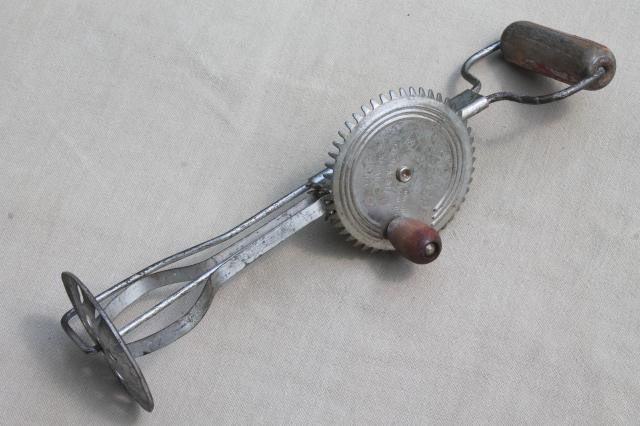 photo of old, antique, vintage eggbeaters, hand-crank rotary egg beater collection #10