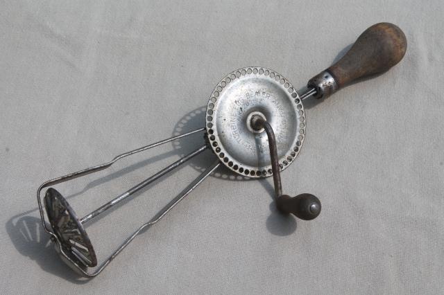 photo of old, antique, vintage eggbeaters, hand-crank rotary egg beater collection #11