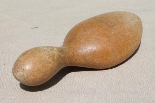 photo of old antique wood darning egg, wooden foot form sock darner vintage 1907 patent  #4