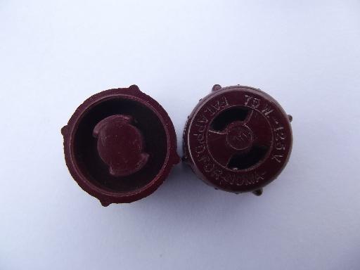 photo of old bakelite light bulb sockets for vintage Noma Christmas tree lights #4