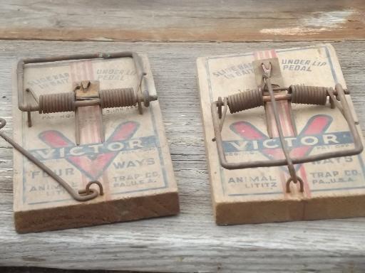 photo of old barn rat traps for decoration, creepy vintage Halloween prop pieces #5