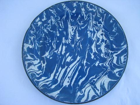 photo of old blue & white swirl enamelware, vintage graniteware camp plates, soup bowls #2