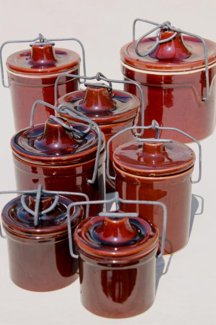 photo of old brown stoneware cheese crock jars w/ wire bail lids, pottery crocks lot #1