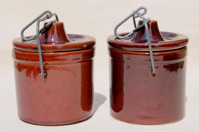 photo of old brown stoneware cheese crock jars w/ wire bail lids, pottery crocks lot #8