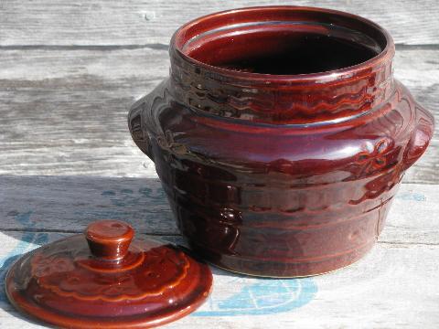 photo of old brown stoneware pottery bean baker pot, vintage Marcrest daisy-dot #2