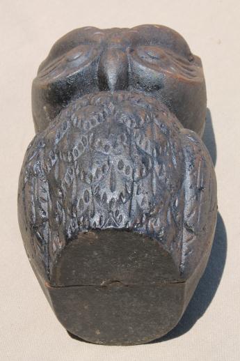 photo of old cast iron owl bank, large heavy iron owl big enough for garden ornament or doorstop #5