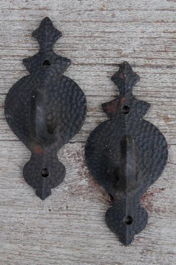 photo of old cast iron wall mount coat hooks w/ hammered finish, Arts & Crafts / Mission vintage hardware #2