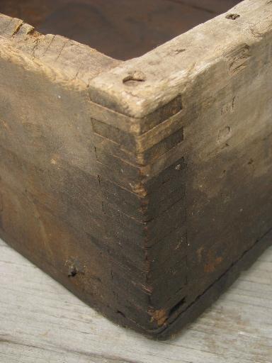 photo of old dovetailed wood box, vintage packing crate for ammunition cartridges #9