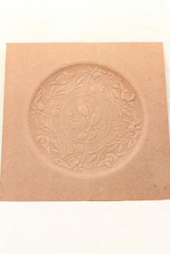 old embossed pressed paper picture wreath & doves, early 1900s vintage flue cover