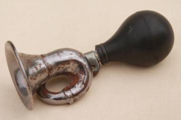 catalog photo of old fashioned - loud! - bicycle horn, rusty and crusty w/ original vintage rubber bulb