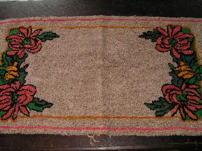 photo of old flowered hooked rug, wool yarn #1