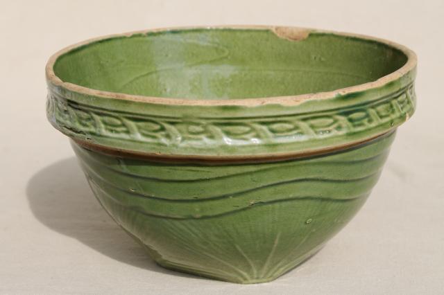 photo of old green glaze yellow ware pottery mixing bowls, pine branch pattern stoneware bowl nest #4