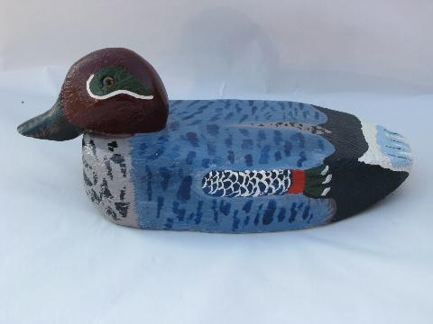 photo of old hand-crafted folk art wood duck decoys, primitive vintage paint #5