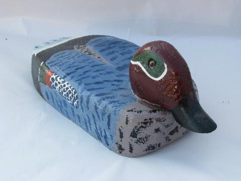 photo of old hand-crafted folk art wood duck decoys, primitive vintage paint #6