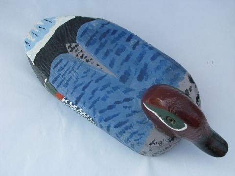 photo of old hand-crafted folk art wood duck decoys, primitive vintage paint #7