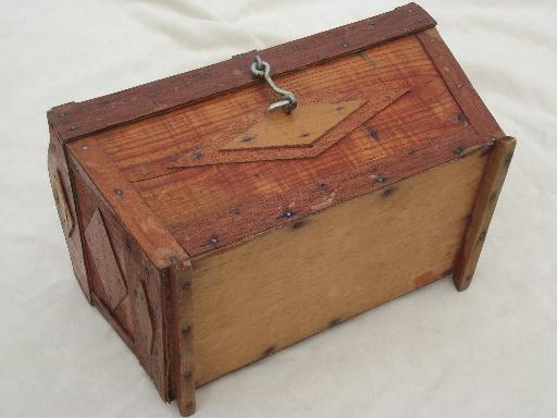 photo of old handmade wood sewing box, small dome top trunk or chest, tramp art vintage  #10