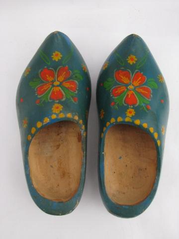 photo of old hand-painted carved klompen wood shoes, Holland folk art clogs #2