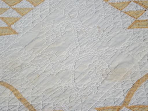 photo of old hand-stitched flower basket patchwork quilt, 1920s 30s vintage #4