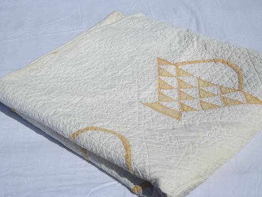 photo of old hand-stitched flower basket patchwork quilt, 1920s 30s vintage #6