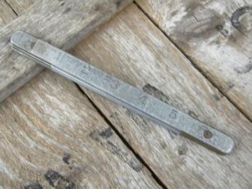 catalog photo of old industrial vintage Lufkin folding ruler, vintage measuring tool