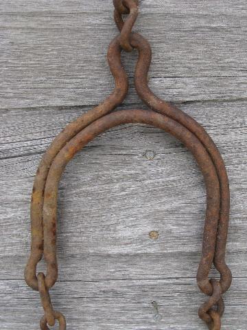 photo of old iron neck yoke chain collar, antique vintage barn stanchion tie for milk cow #4