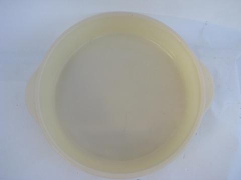photo of old ivory color, vintage Fire-King kitchen glass round baking pan #2