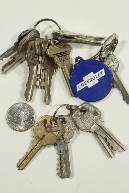 photo of old key lot, old cigar box full of vintage keys, car keys, house latch keys etc #12