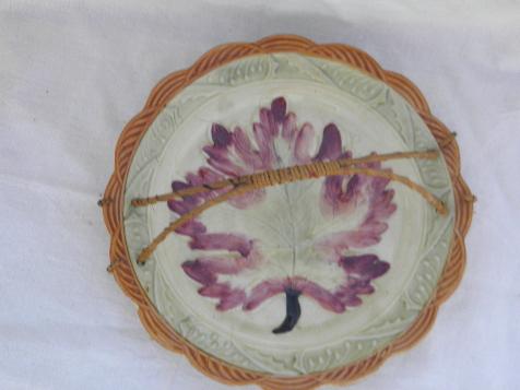 photo of old majolica style painted leaf pattern pottery plate w/ handle, vintage Japan #1