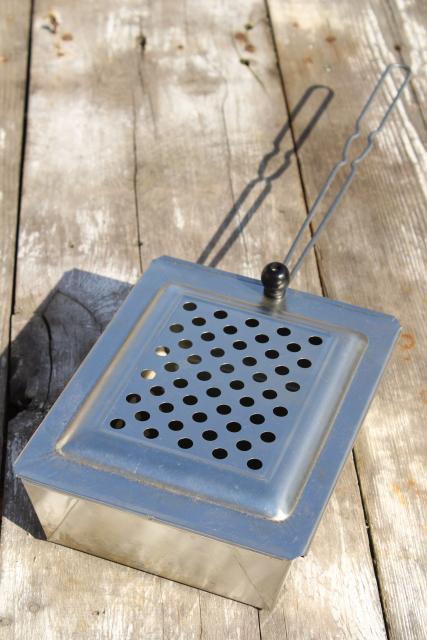 photo of old metal basket popcorn popper w/ wire handle, vintage campfire / fireplace corn popper  #2