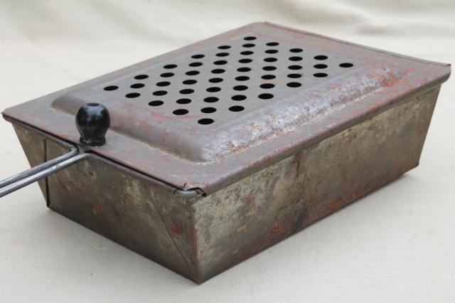 photo of old metal basket popcorn popper w/ wire handle, vintage campfire / fireplace corn popper  #5