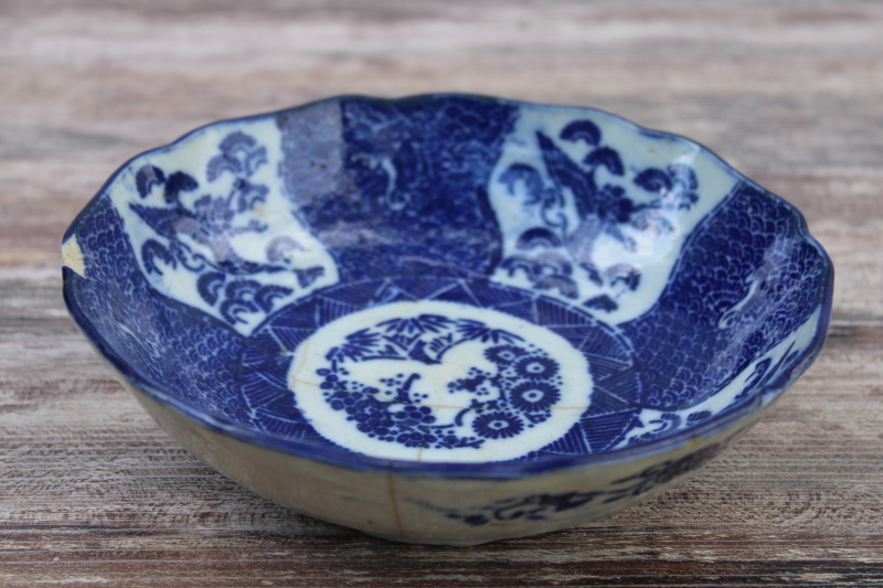 photo of old repaired Japanese or Chinese porcelain bowl Imari pattern ko sometsuke vintage blue and white china #7