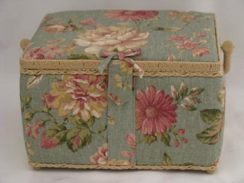 photo of old rose floral sewing box, flowered print linen weave cotton fabric #2