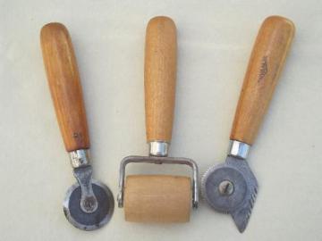 catalog photo of old rotary cutting blade wheels, vintage wallpaper paper hanger tools