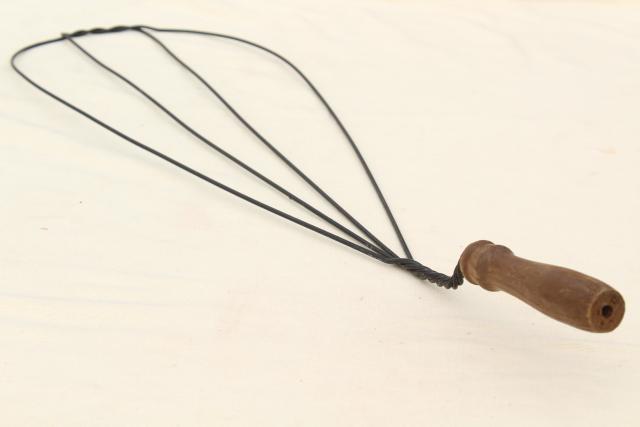 photo of old rug beater w/ wood handle wire paddle, vintage country farmhouse primitive #5