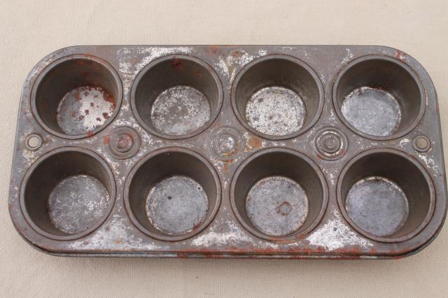 photo of old rusty steel muffin tins, primitive rustic country vintage kitchen baking pans #5