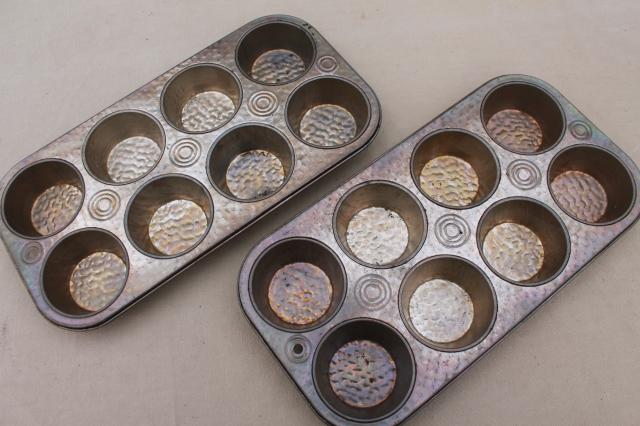 photo of old rusty steel muffin tins, primitive rustic country vintage kitchen baking pans #11